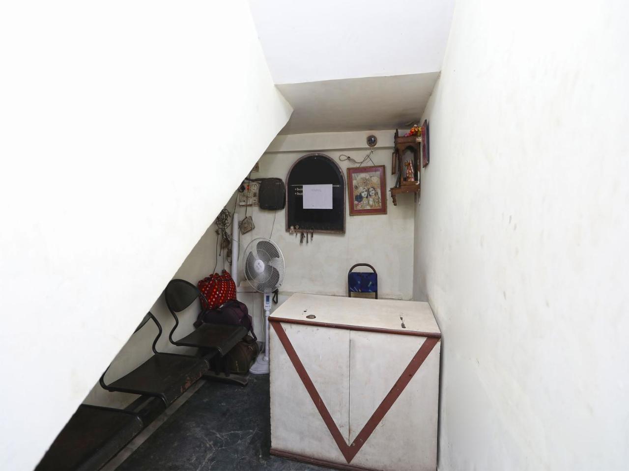 Oyo 13906 Vinita Inn Santragachi Exteriér fotografie